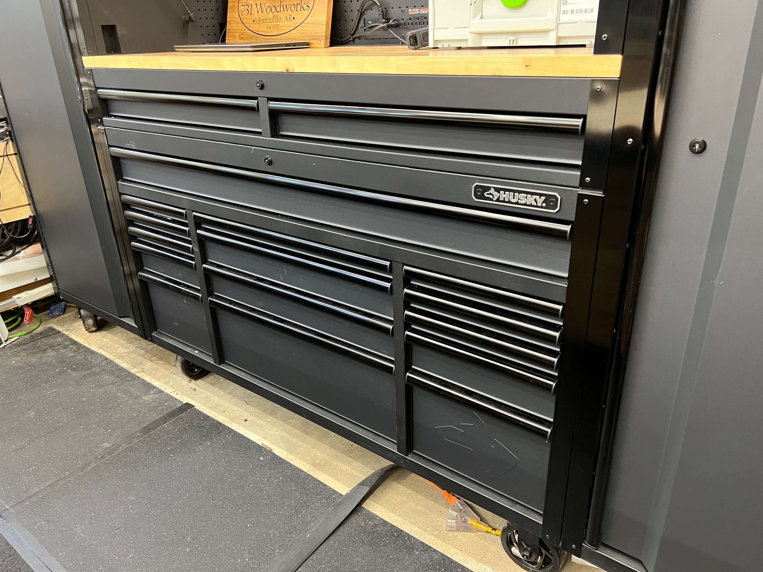Husky sale toolbox hutch